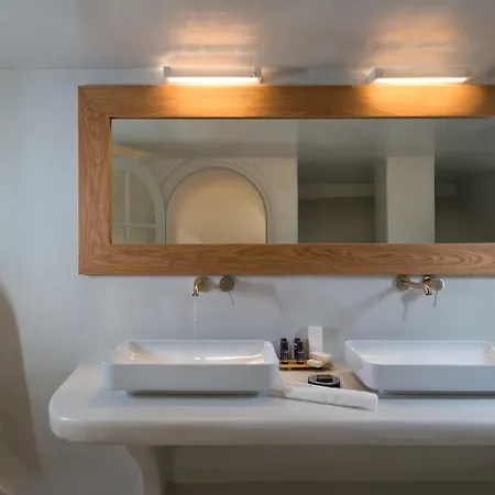 Nefeles Luxury 4*